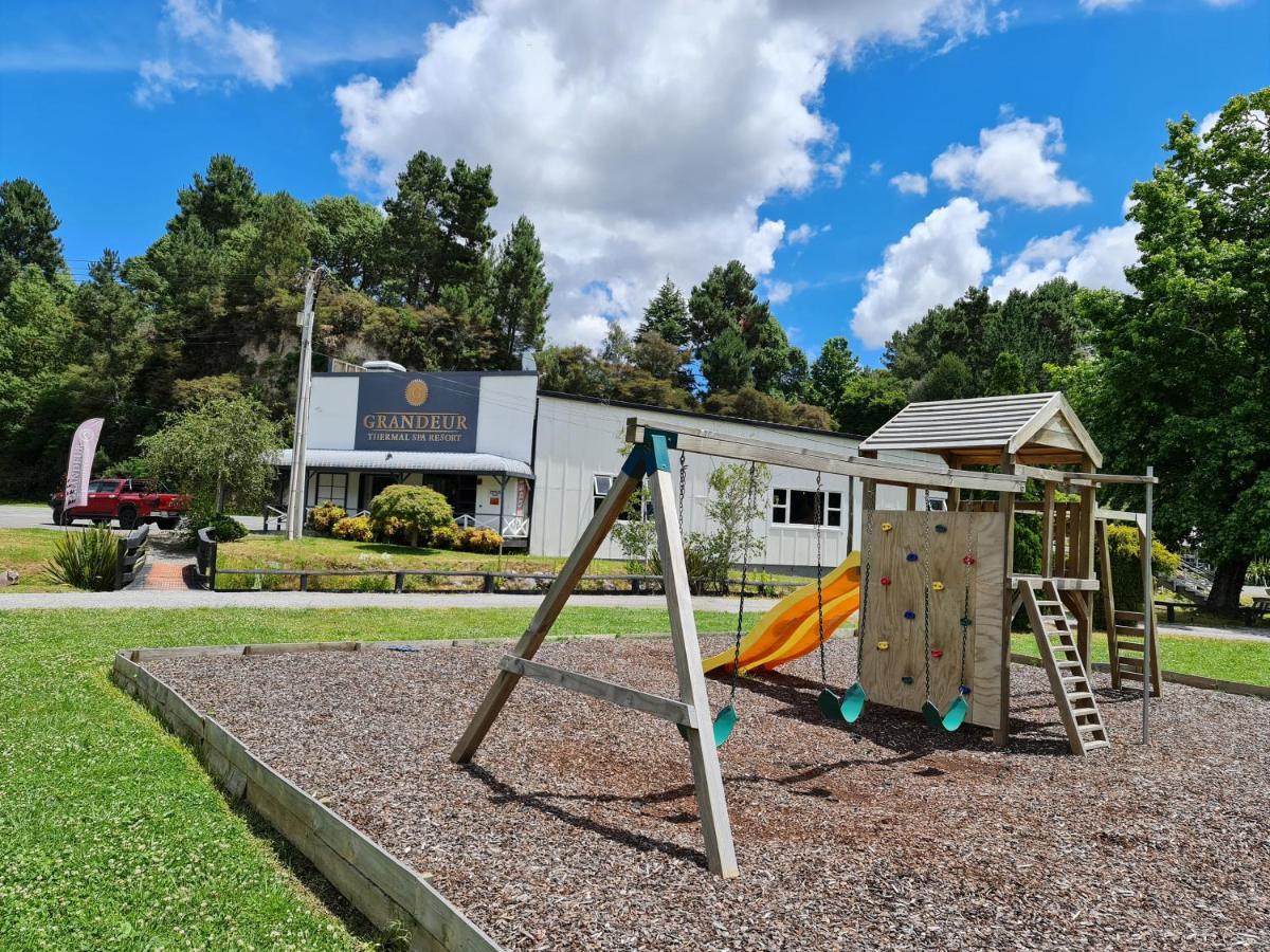 Grandeur Thermal Spa Resort Taupo Luaran gambar